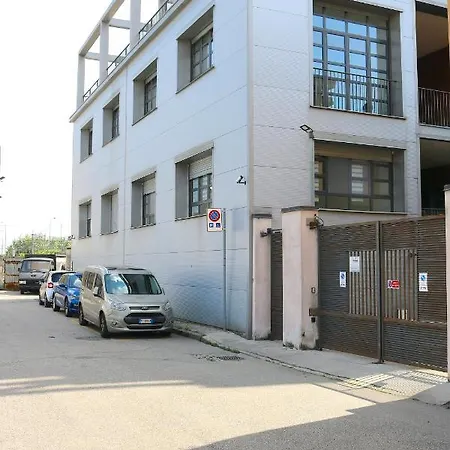 Smart And Comfy Apartment - Via Repubblica Di San Marino Milan Exterior photo